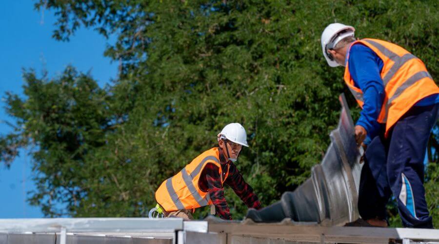 Expert new roof installation services in Nederland, TX